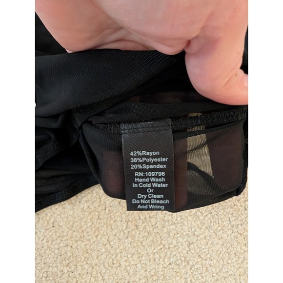 Pretty Angel NWT Women's Black Sheer Mesh Long Sleeve Crop Top Lagenlook- L/XL - Picture 6 of 6